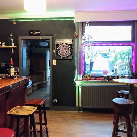 Vakantiewoning In Mol Centrum Met Eigen Bar "Casacuriosa" Bagian luar foto