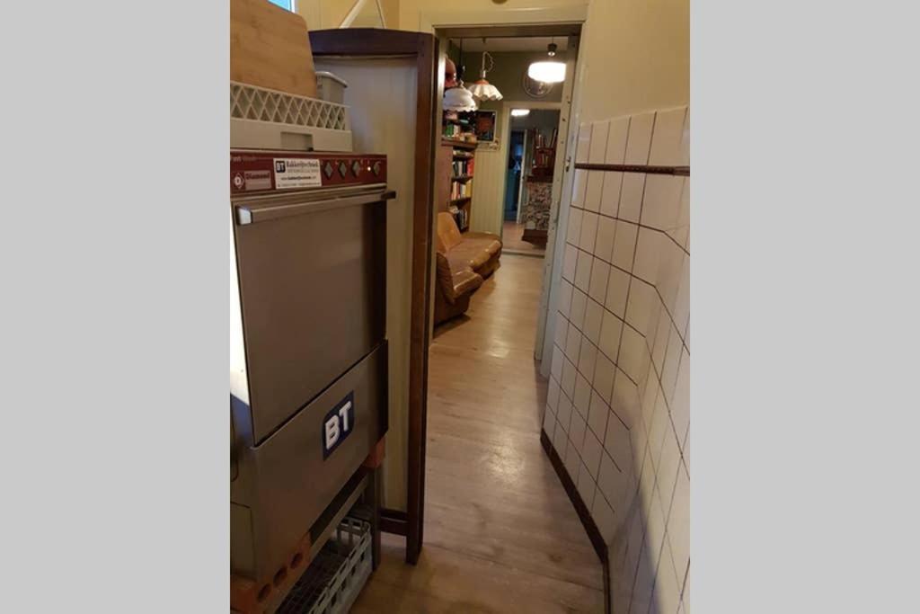 Vakantiewoning In Mol Centrum Met Eigen Bar "Casacuriosa" Bagian luar foto
