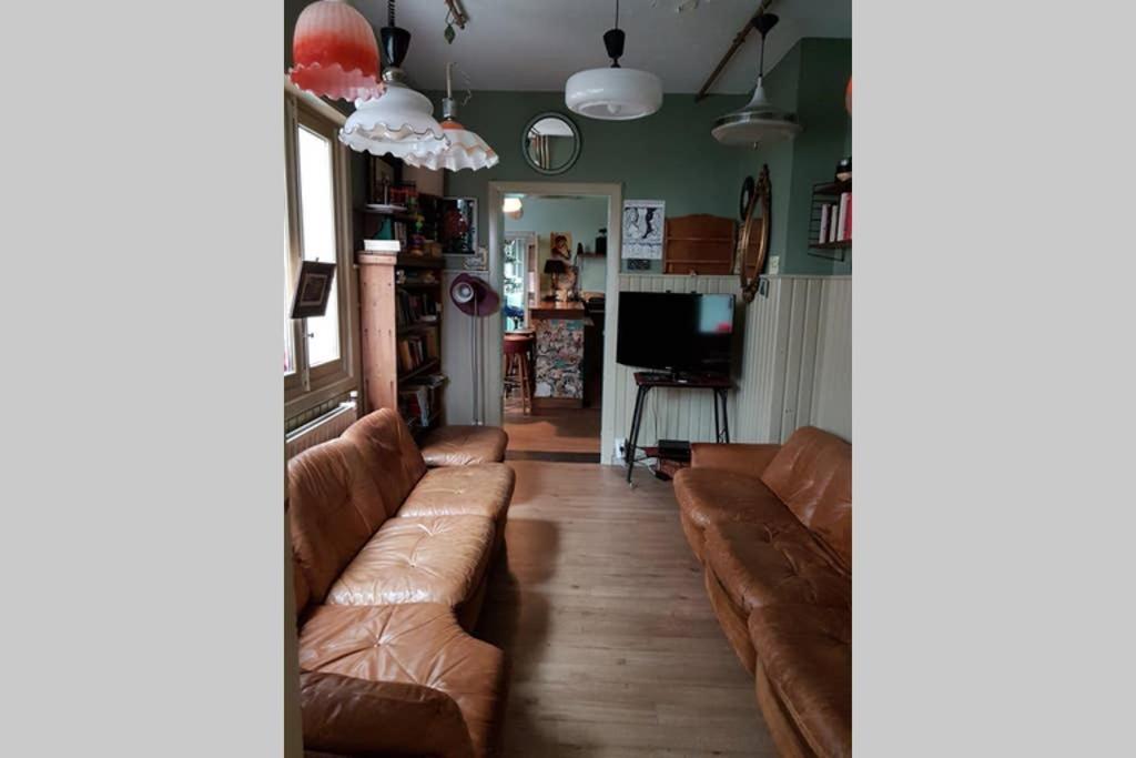 Vakantiewoning In Mol Centrum Met Eigen Bar "Casacuriosa" Bagian luar foto