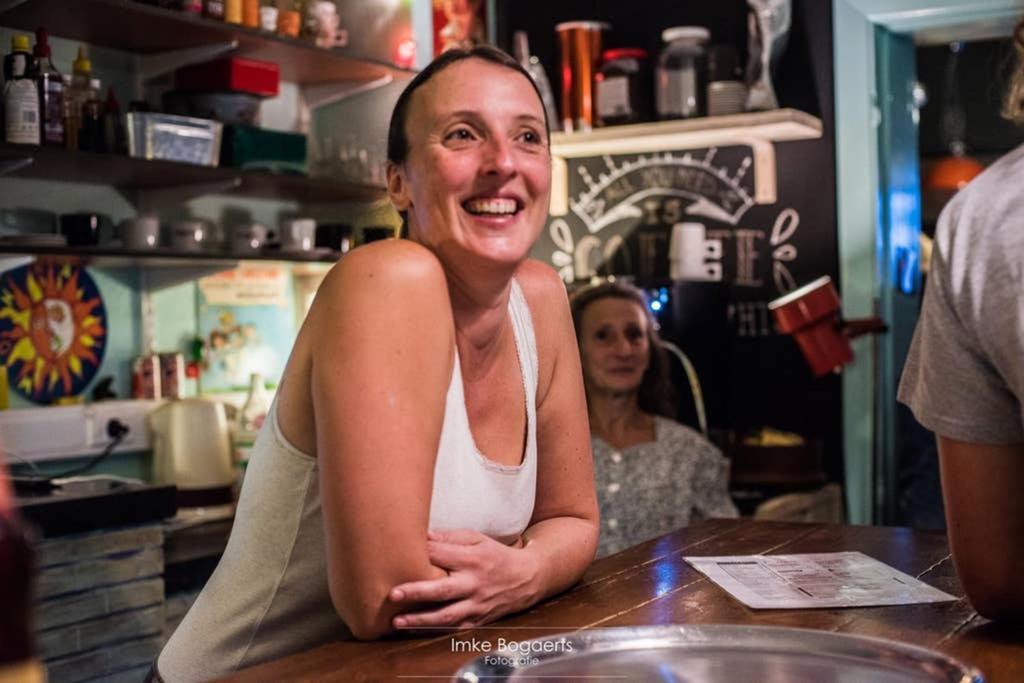Vakantiewoning In Mol Centrum Met Eigen Bar "Casacuriosa" Bagian luar foto