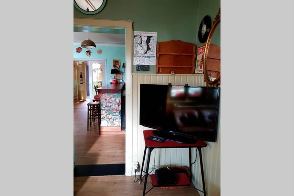Vakantiewoning In Mol Centrum Met Eigen Bar "Casacuriosa" Bagian luar foto
