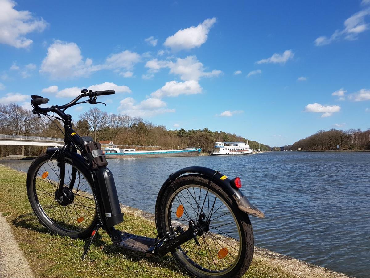 Vakantiewoning In Mol Centrum Met Eigen Bar "Casacuriosa" Bagian luar foto
