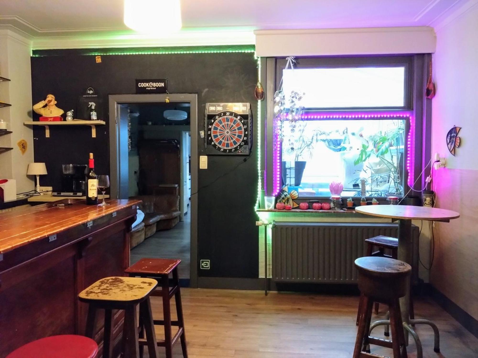 Vakantiewoning In Mol Centrum Met Eigen Bar "Casacuriosa" Bagian luar foto
